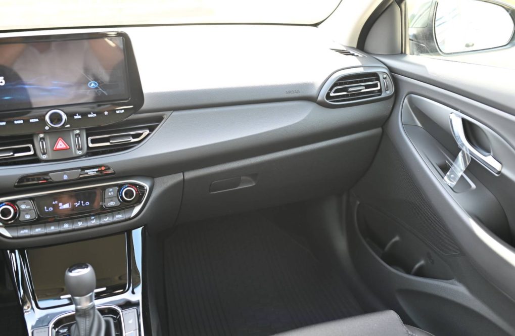 Hyundai-i30-CW-i30WGN-16-T-GDi-STYLE-7DCT-MY26-15