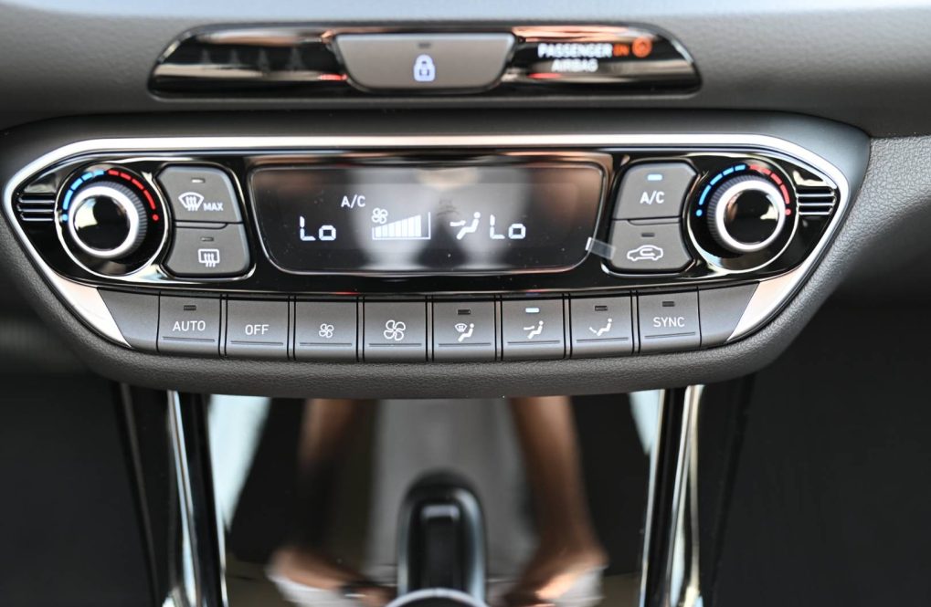 Hyundai-i30-CW-i30WGN-16-T-GDi-STYLE-7DCT-MY26-30