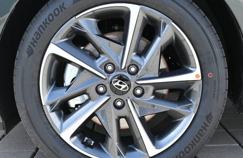 Hyundai-i30-CW-i30WGN-16-T-GDi-STYLE-7DCT-MY26-4