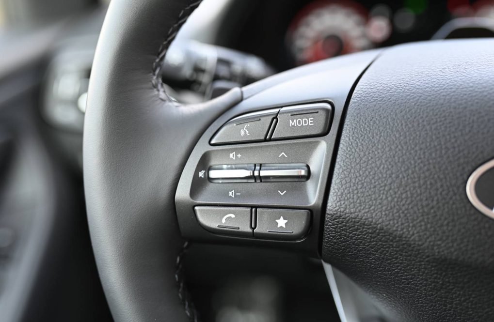 Hyundai-i30-i30HB-16-T-GDi-Comfort-7DCT-MY26-18