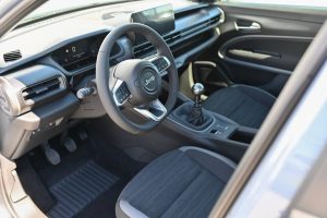 Jeep-Avenger-12-GSE-T3-LONGITUDE-10