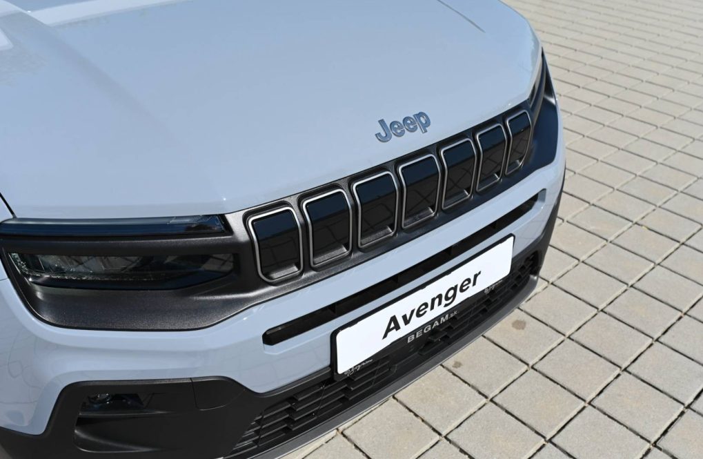 Jeep-Avenger-12-GSE-T3-LONGITUDE-3