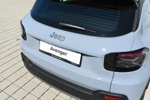 Jeep-Avenger-12-GSE-T3-LONGITUDE-9