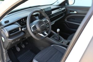Jeep-Avenger-12-GSE-T3-Longitude-9