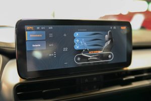 Jeep-Avenger-12-T-e-Hybrid-6DCT-UPLAND-4xe-19