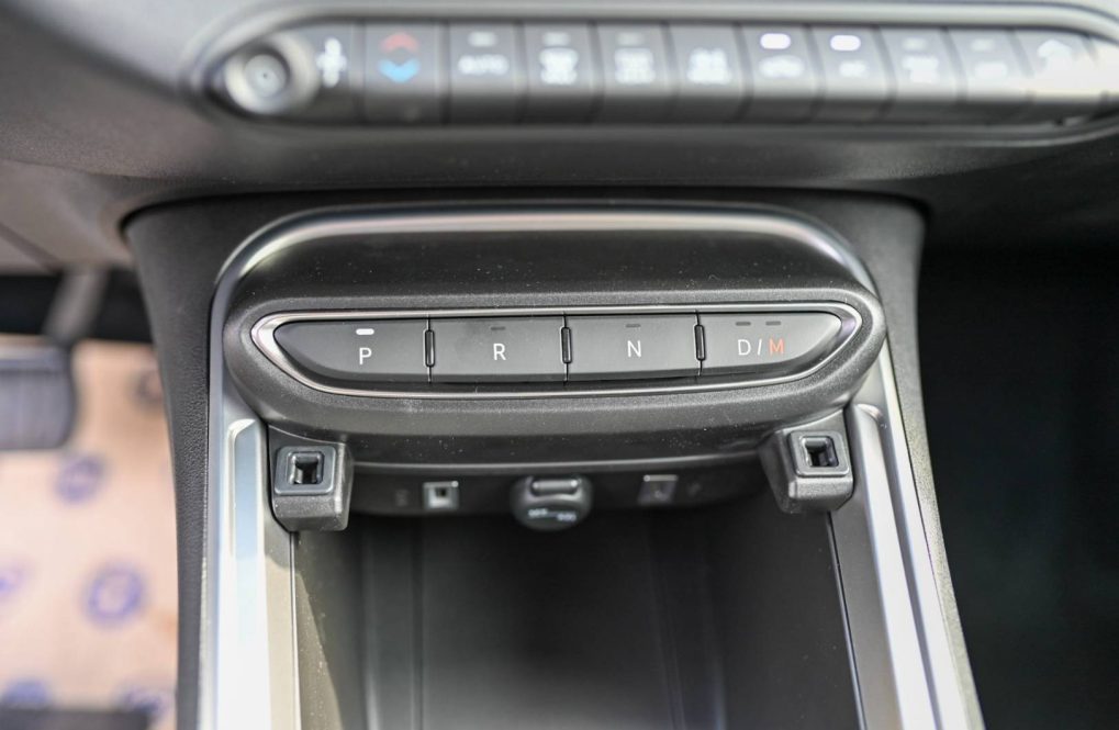 Jeep-Avenger-12-T-e-Hybrid-6DCT-UPLAND-4xe-21