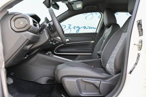 Jeep-Avenger-12-T-e-Hybrid-6DCT-UPLAND-4xe-23