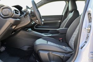 Jeep-Avenger-12-T-e-Hybrid-6DCT-UPLAND-4xe-23