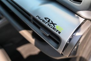 Jeep-Avenger-12-T-e-Hybrid-6DCT-UPLAND-4xe-30