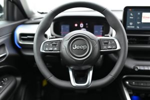 Jeep-Avenger-12-T-e-Hybrid-Summit-AT-12