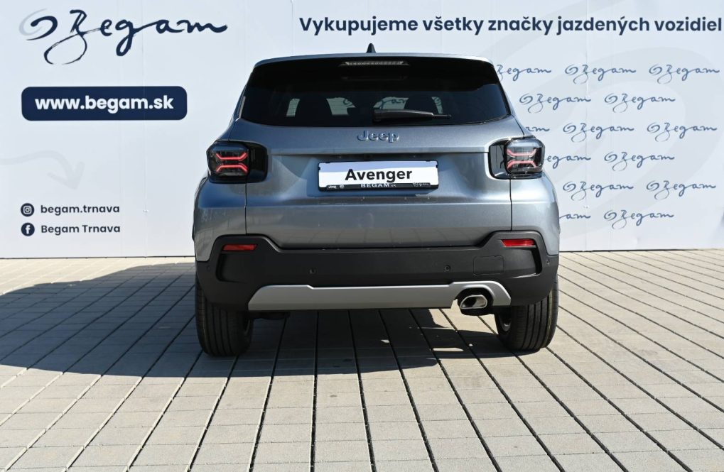 Jeep-Avenger-12-T-e-Hybrid-Summit-AT-6