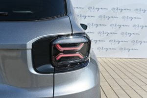 Jeep-Avenger-12-T-e-Hybrid-Summit-AT-7