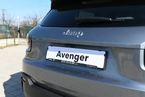 Jeep-Avenger-12-T-e-Hybrid-Summit-AT-8