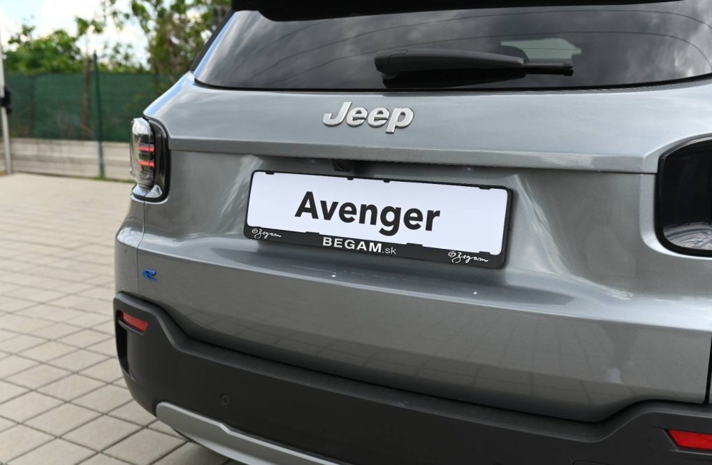 Jeep-Avenger-Elektro-54-kWh-SUMMIT-8