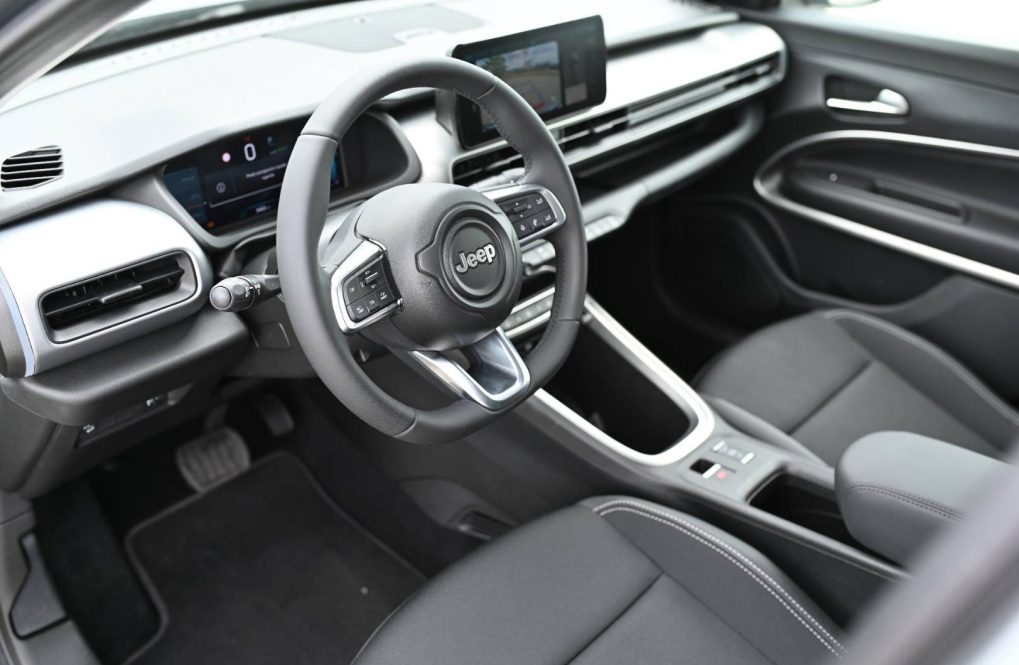 Jeep-Avenger-Elektro-54-kWh-SUMMIT-9
