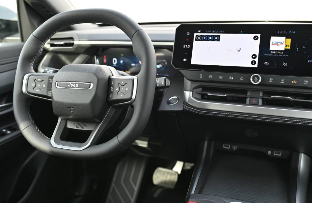Jeep-Compass-12T-e-Hybrid-Altitude-145K-6-EDCT-11