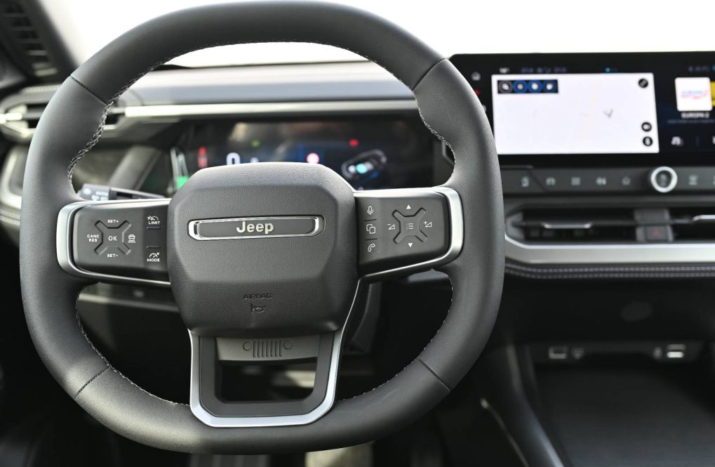 Jeep-Compass-12T-e-Hybrid-Altitude-145K-6-EDCT-12