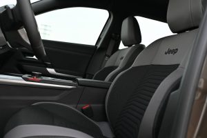Jeep-Compass-12T-e-Hybrid-Altitude-145K-6-EDCT-20