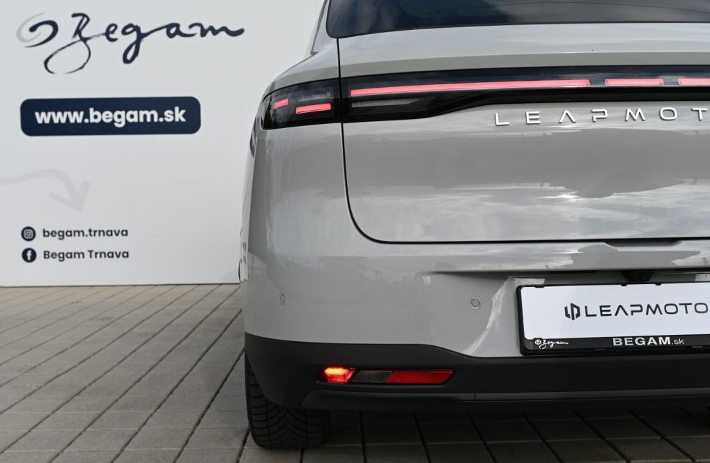 Leapmotor-B10-Design-Max-217k-671-kWh-14