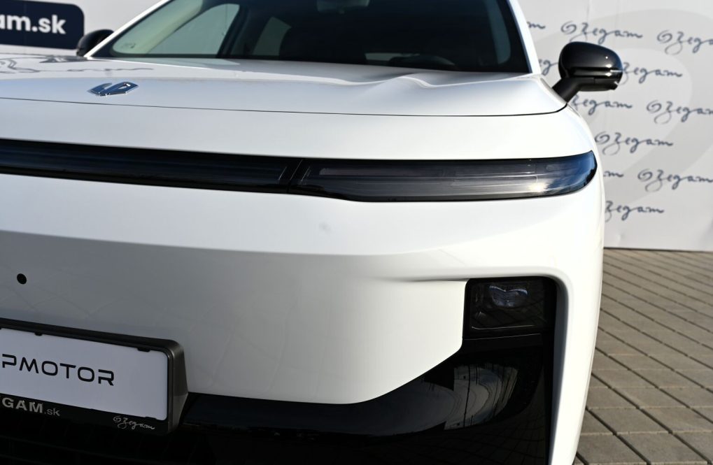 Leapmotor-B10-Design-Max-217k-671-kWh-2