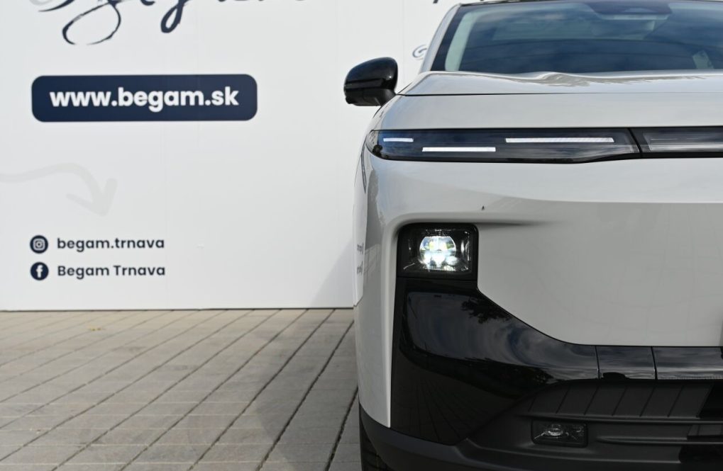 Leapmotor-B10-Design-Max-217k-671-kWh-2