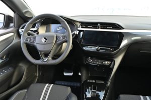 Opel-Corsa-12-Turbo-SS-GS-AT-10