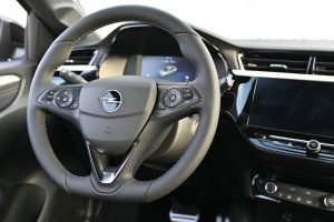 Opel-Corsa-12-Turbo-SS-GS-AT-11