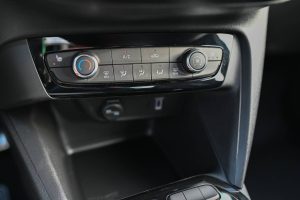 Opel-Corsa-12-Turbo-SS-GS-AT-14