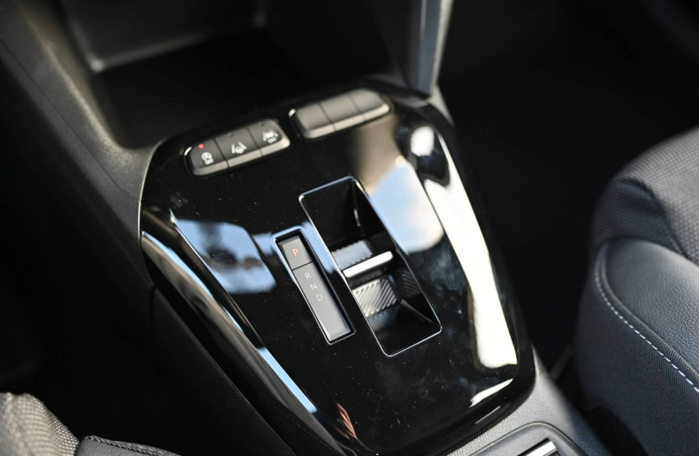 Opel-Corsa-12-Turbo-SS-GS-AT-16