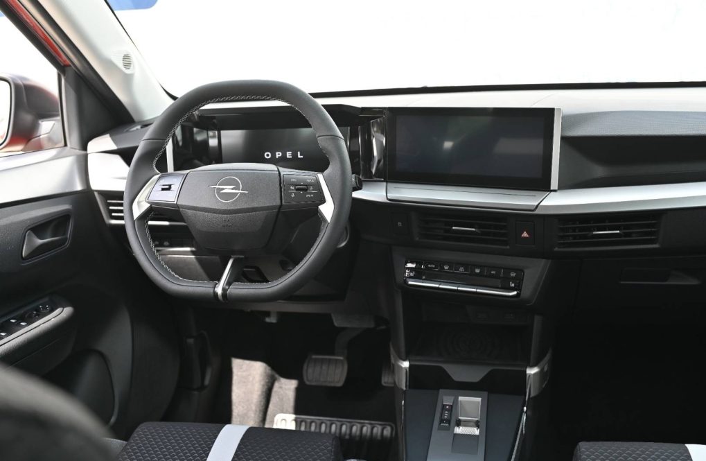 Opel-Frontera-EDITION-HYBRID-48V-145k-e-DCT6-10