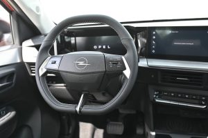 Opel-Frontera-EDITION-HYBRID-48V-145k-e-DCT6-11