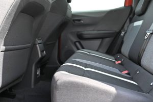 Opel-Frontera-EDITION-HYBRID-48V-145k-e-DCT6-22