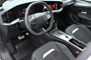 Opel-Mokka-GS-Hybrid-48V-eDCT-6-automat-10