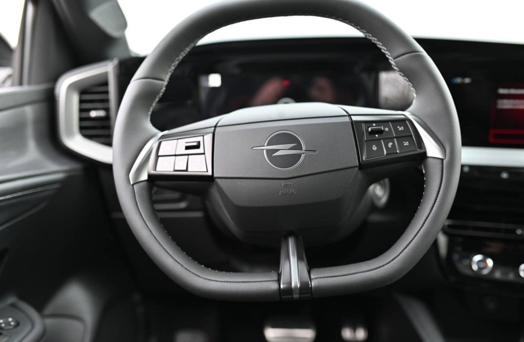 Opel-Mokka-GS-Hybrid-48V-eDCT-6-automat-11