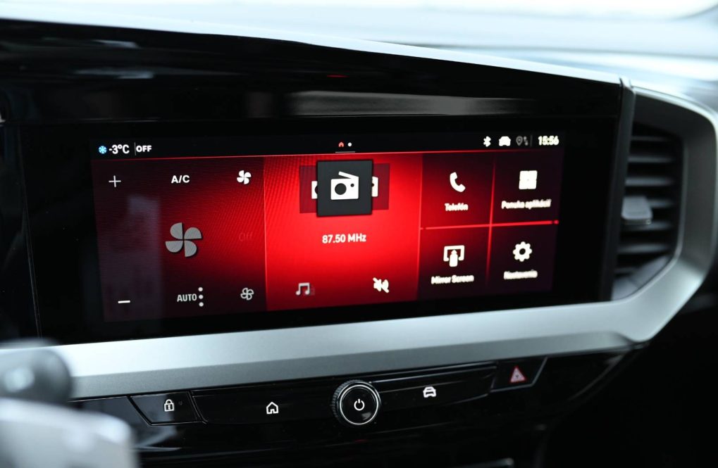 Opel-Mokka-GS-Hybrid-48V-eDCT-6-automat-13