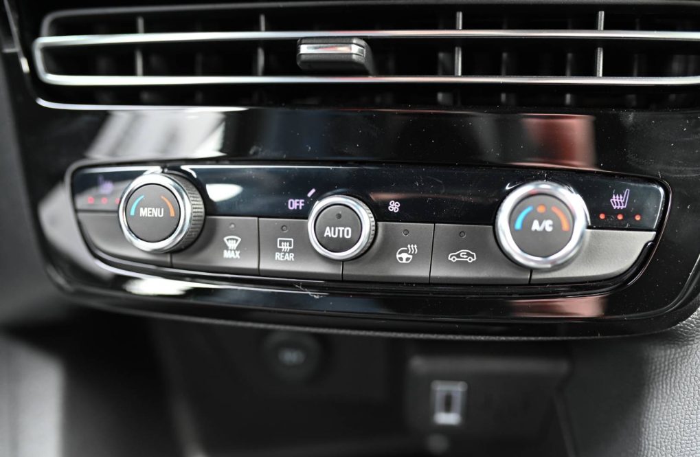 Opel-Mokka-GS-Hybrid-48V-eDCT-6-automat-17