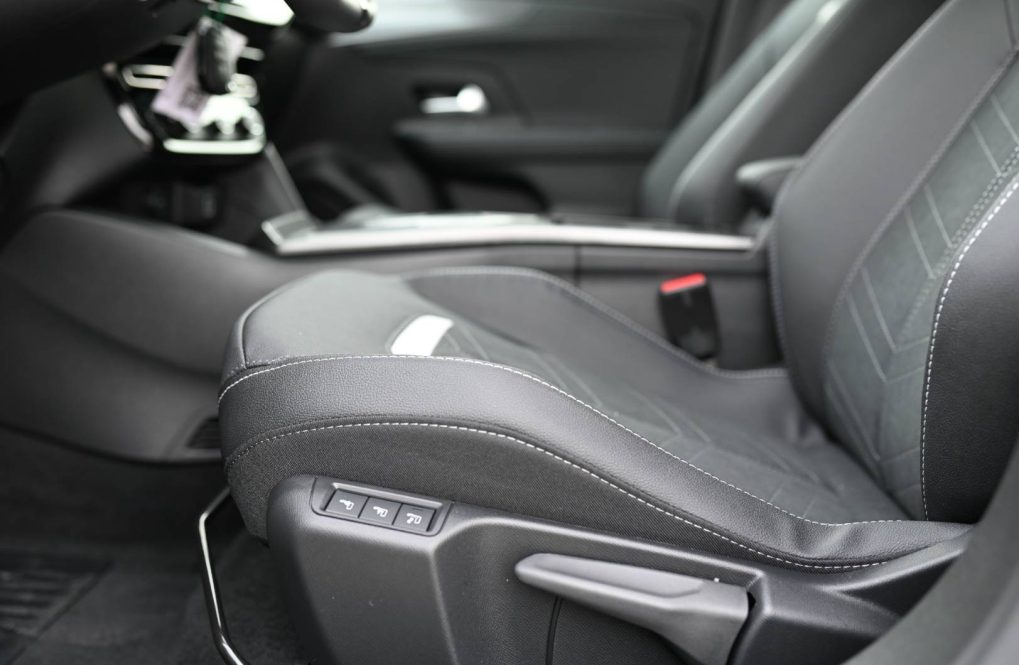 Opel-Mokka-GS-Hybrid-48V-eDCT-6-automat-21