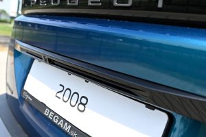 Peugeot-2008-2008-GT-Hybrid-145k-e-DCS6-MHEV-10