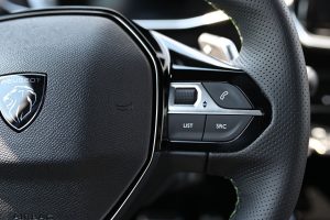 Peugeot-2008-2008-GT-Hybrid-145k-e-DCS6-MHEV-16