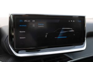 Peugeot-2008-E-Allure-54kWh-115kw-13