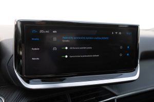 Peugeot-2008-E-Allure-54kWh-115kw-14