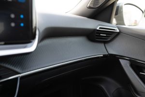 Peugeot-2008-E-Allure-54kWh-115kw-18