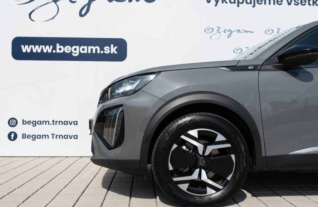 Peugeot-2008-E-Allure-54kWh-115kw-4