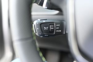 Peugeot-2008-GT-Hybrid-145k-e-DCS6-MHEV-25