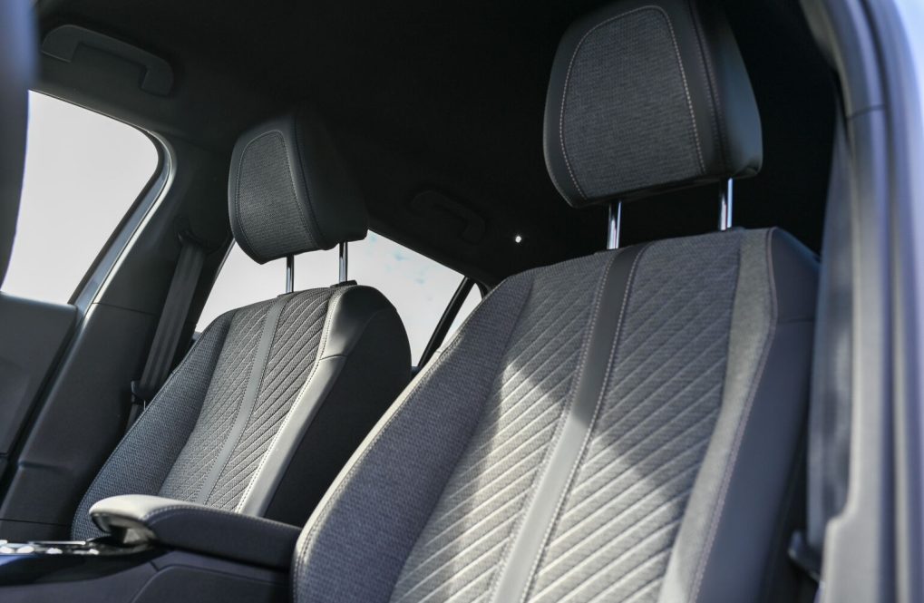 Peugeot-2008-NEW-ALLURE-12-PureTech-130k-EAT8-22