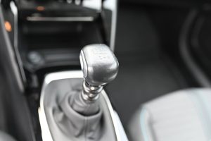 Peugeot-208-12-PureTech-100-Allure-Pack-12