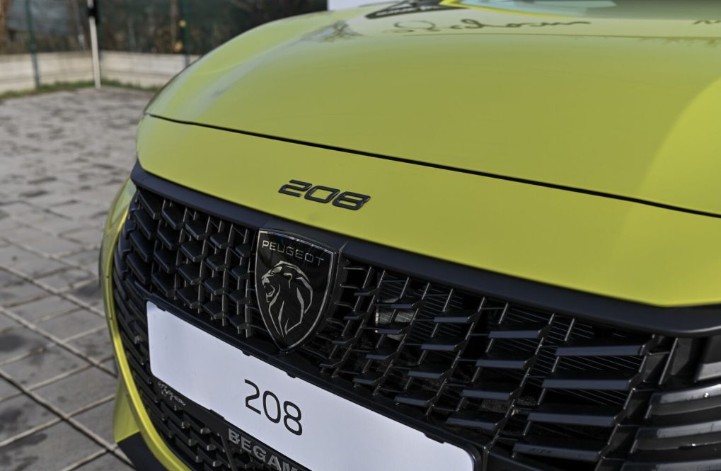 Peugeot-208-208-STYLE-TURBO-100k-BVM6-3