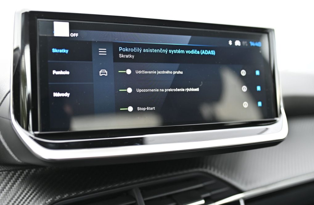 Peugeot-208-ALLURE-Hybrid-110k-e-DCS6-MHEV-29