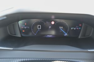 Peugeot-208-ALLURE-PureTech-100k-BVM6-11