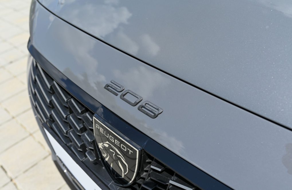 Peugeot-208-ALLURE-PureTech-100k-BVM6-3